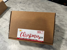 Load image into Gallery viewer, Mini Box di Ecofattorie Sabine con olio extravergine di oliva, confettura per formaggi e Cacio Magno