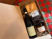 Carica l&#39;immagine nel visualizzatore di Gallery, Christmas Box
