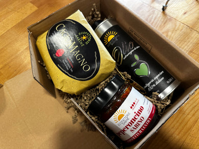 Mini Box di Ecofattorie Sabine con olio extravergine di oliva, confettura per formaggi e Cacio Magno